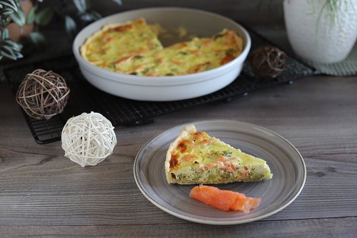 Brokkoli-Quiche mit Lachs oder Schinken aus der runden Ofenhexe von Pampered Chef®