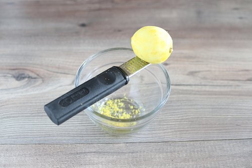 Zitronengugelhupf aus der Kranzform von Pampered Chef®