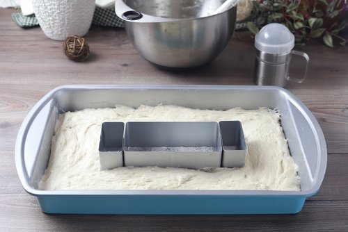 Baguettekranz in der Kuchenform für Nummern und Buchstaben von Pampered Chef®