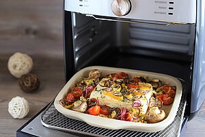 Gebackener Feta mit Gemüse im Deluxe Air Fryer von Pampered Chef®