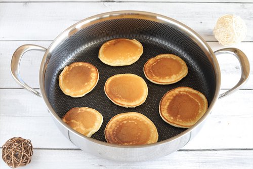 Pancakes in der Edelstahl Sauteuse von Pampered Chef®