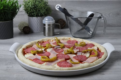 Cheesy Crust Pizza auf der White Lady von Pampered Chef®