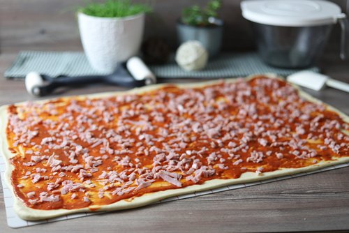 Pizza-Faltenbrot auf dem großen Ofenzauberer James von Pampered Chef®